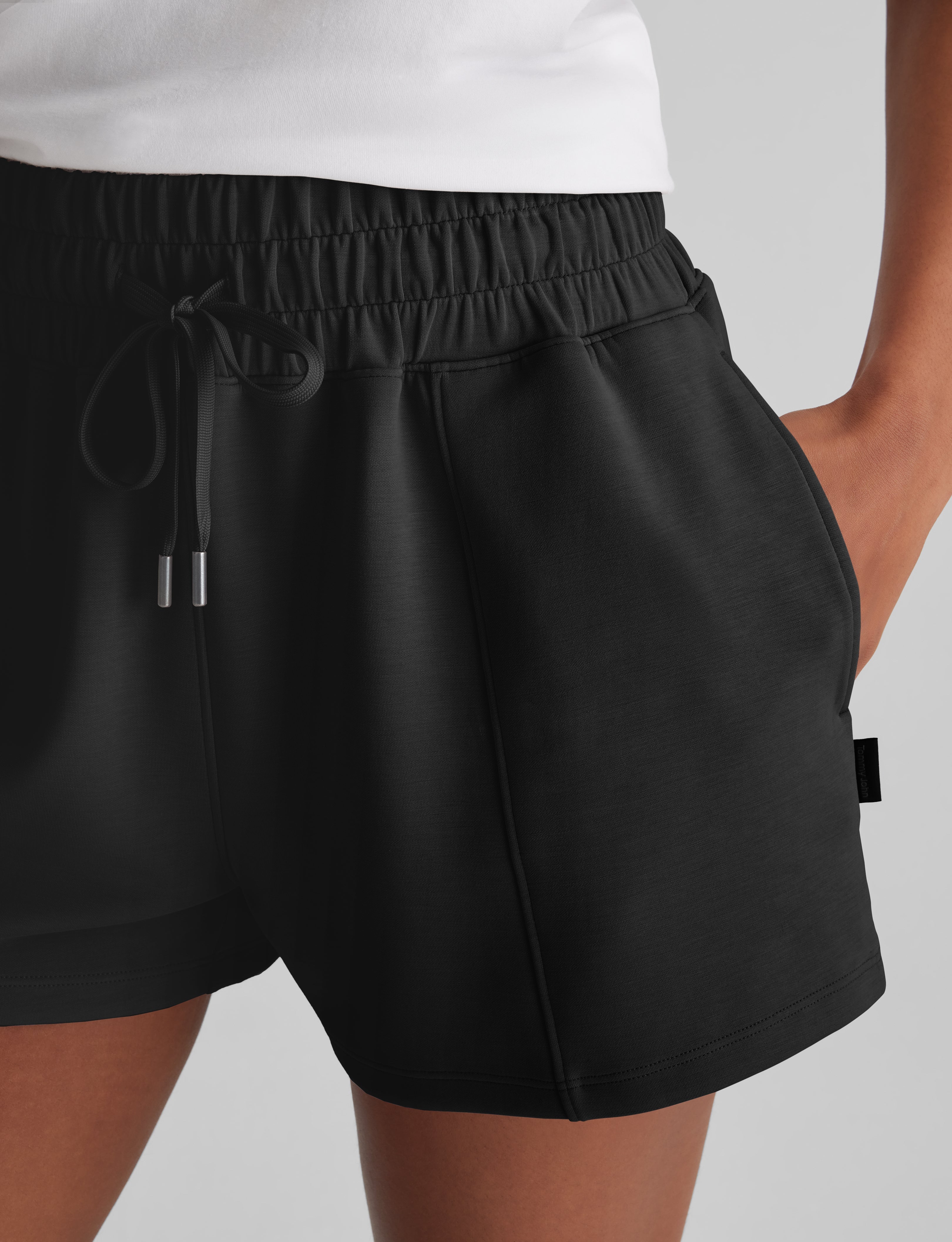 Women's Luxe Traveler Knit Short