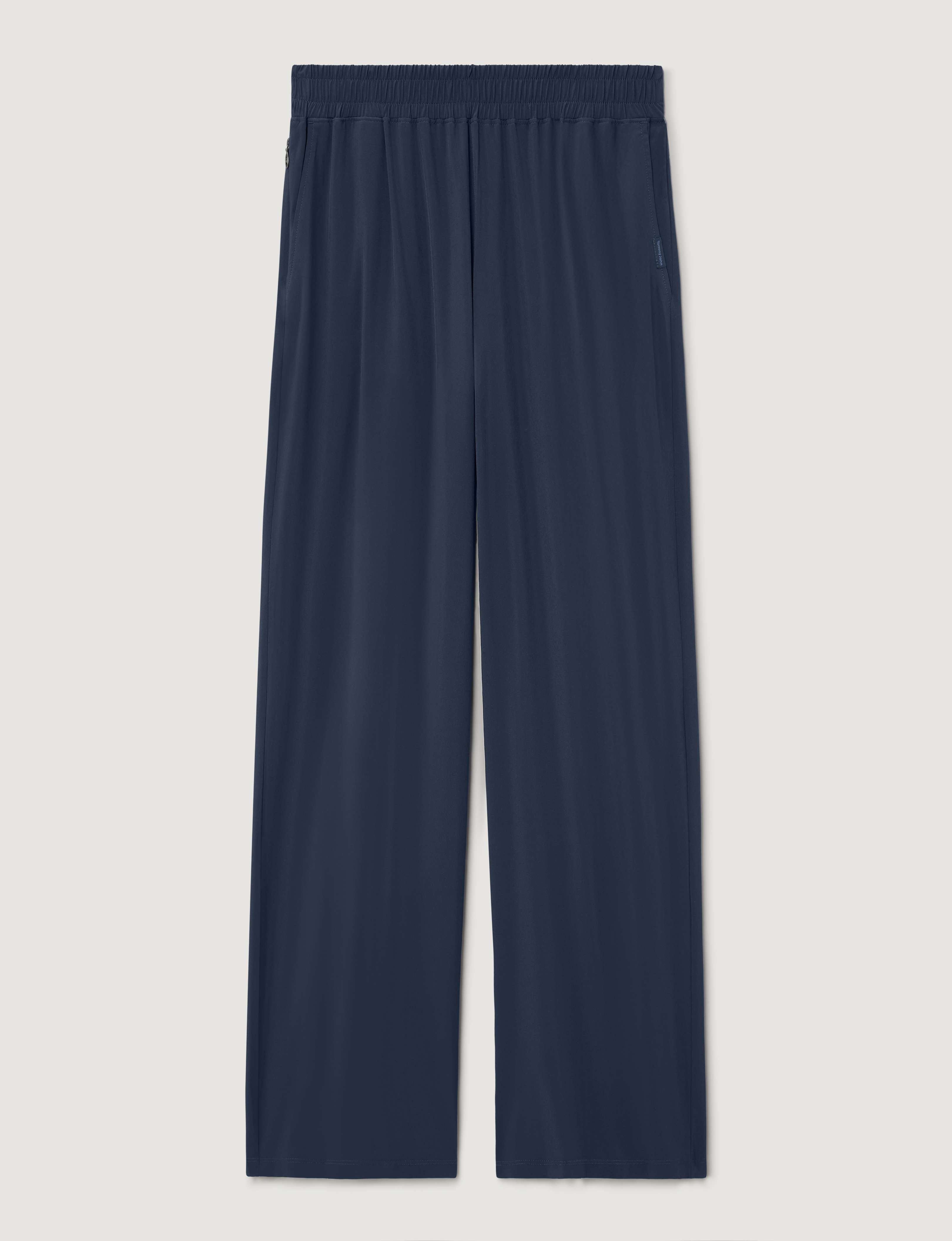 Women's Luxe Traveler Woven Pant