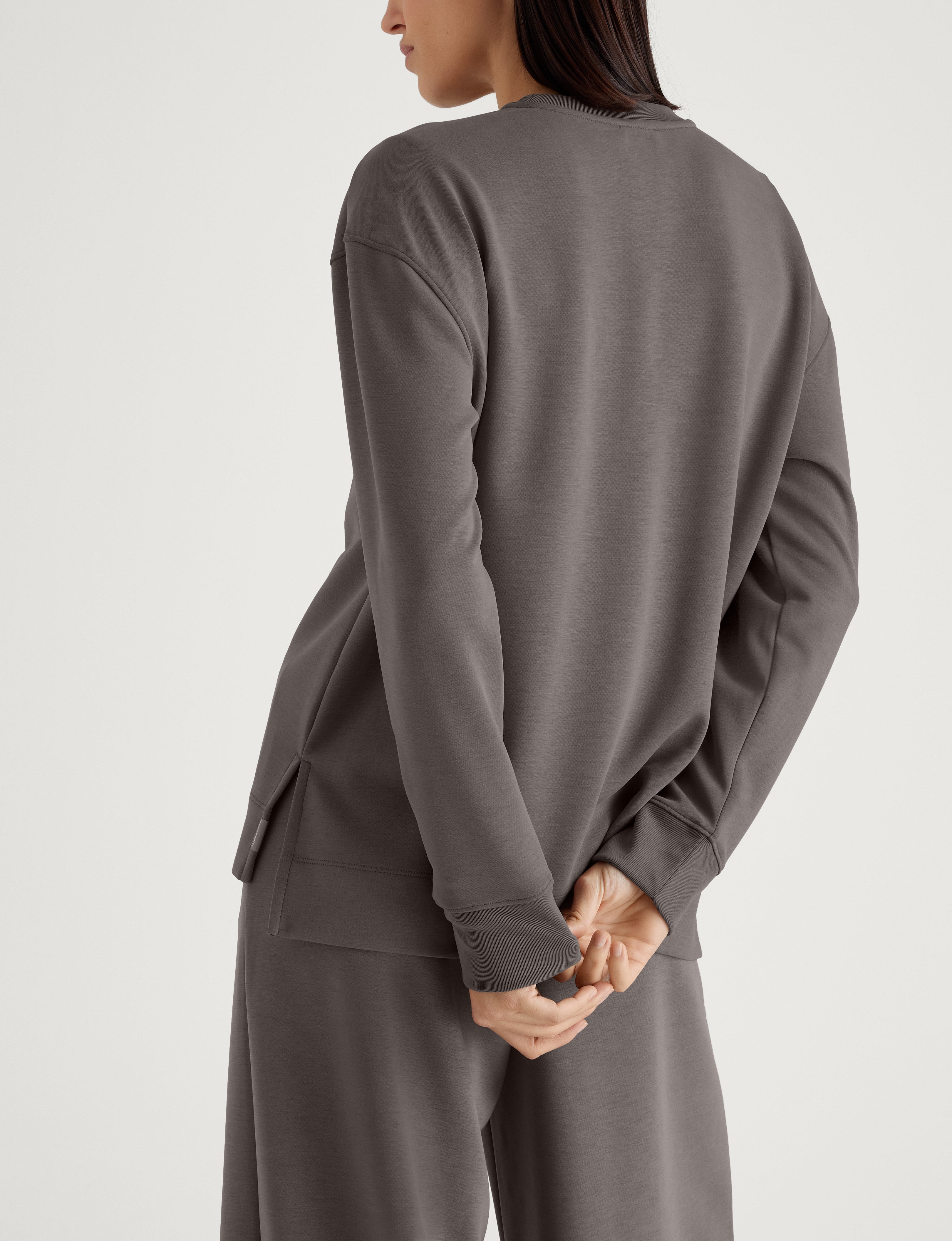 Women's Luxe Traveler Knit Long Sleeve Crew Neck