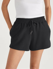 Women's Luxe Traveler Knit Mid-Rise Short